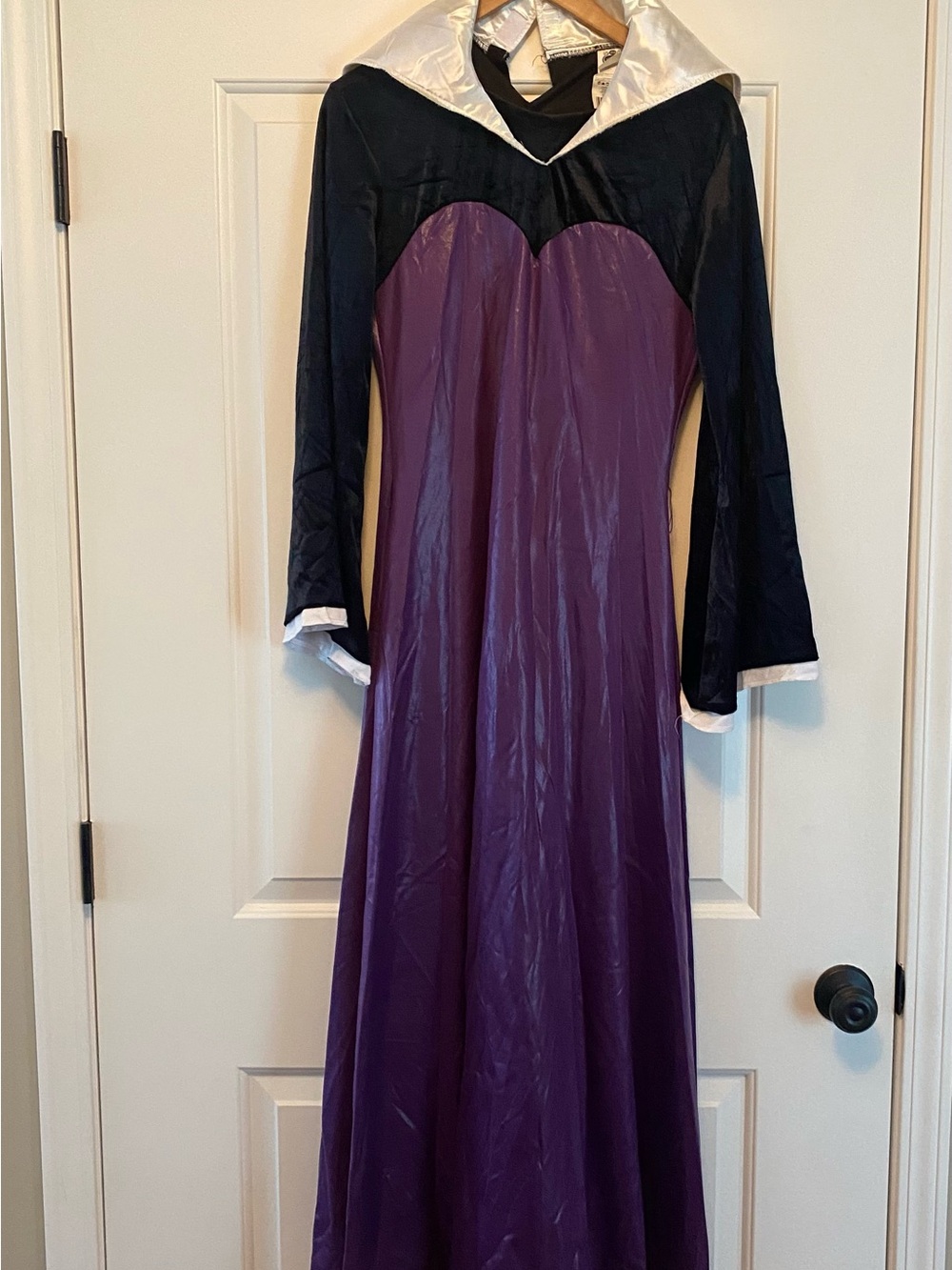 Disney Villain Evil Queen Deluxe Adult Costume large 12/14 - Picture 5 of 16
